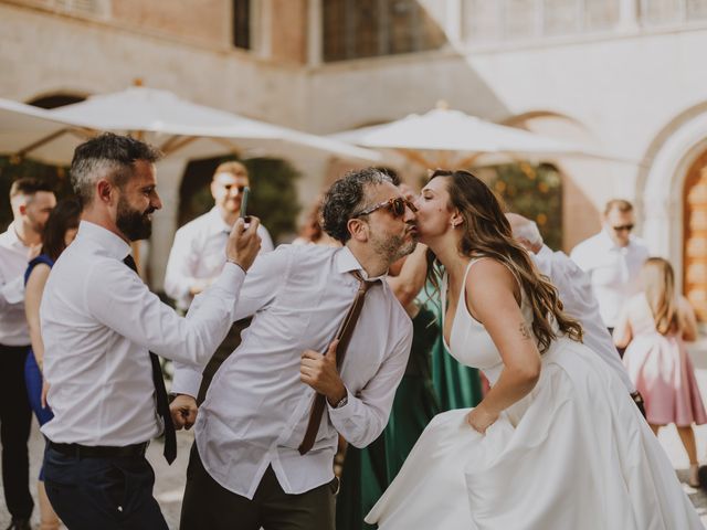 Il matrimonio di Raffaele e Giulia a Castelnuovo Berardenga, Siena 147