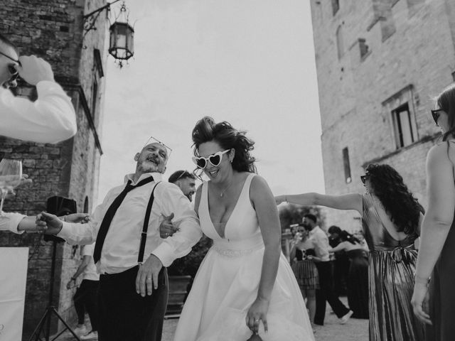 Il matrimonio di Raffaele e Giulia a Castelnuovo Berardenga, Siena 160