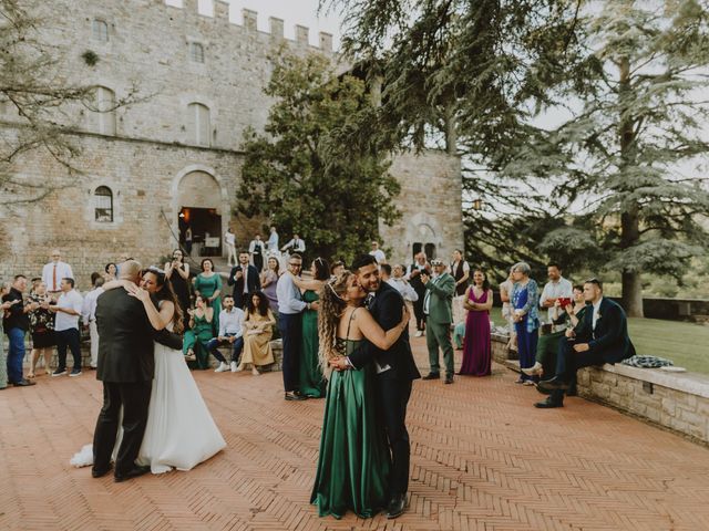 Il matrimonio di Raffaele e Giulia a Castelnuovo Berardenga, Siena 179