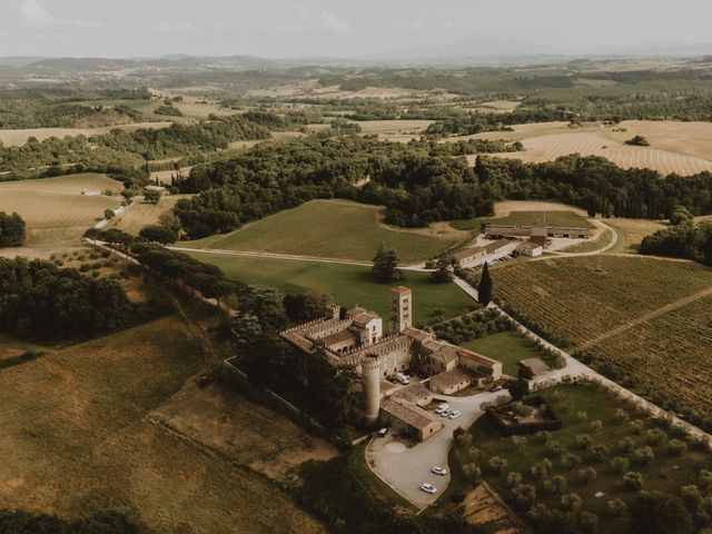 Il matrimonio di Raffaele e Giulia a Castelnuovo Berardenga, Siena 189