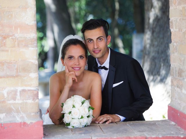 Il matrimonio di Simone e Giulia a Porto San Giorgio, Fermo 43