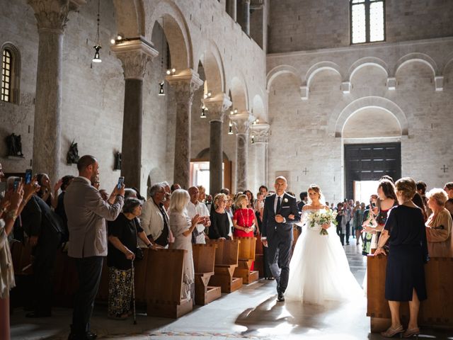 Il matrimonio di Ilaria e Gianluca a Bari, Bari 28