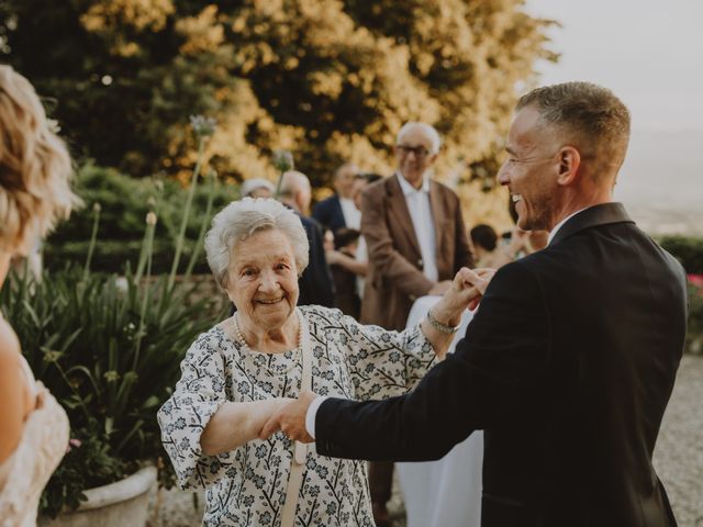 Il matrimonio di Claudio e Elena a Pontassieve, Firenze 104