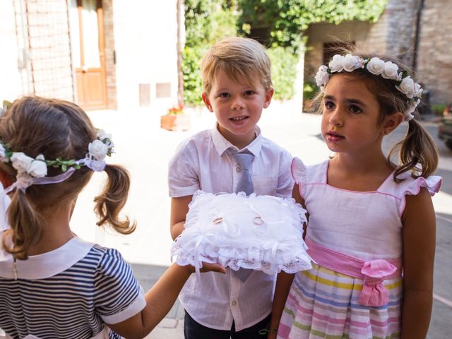 Il matrimonio di Fernando e Fabiana a Corciano, Perugia 29