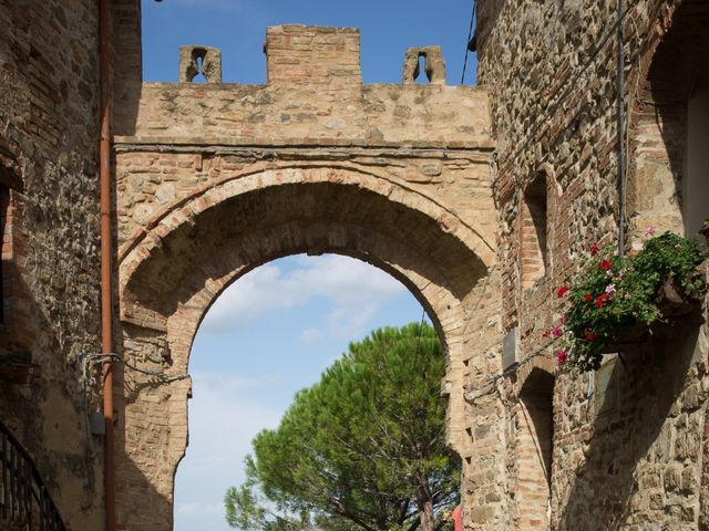 Il matrimonio di Gianni e Elisa a Cinigiano, Grosseto 6