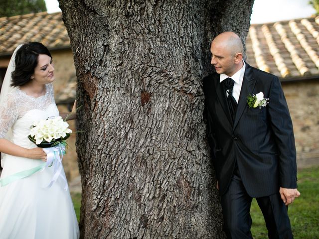 Il matrimonio di Gianni e Elisa a Cinigiano, Grosseto 19