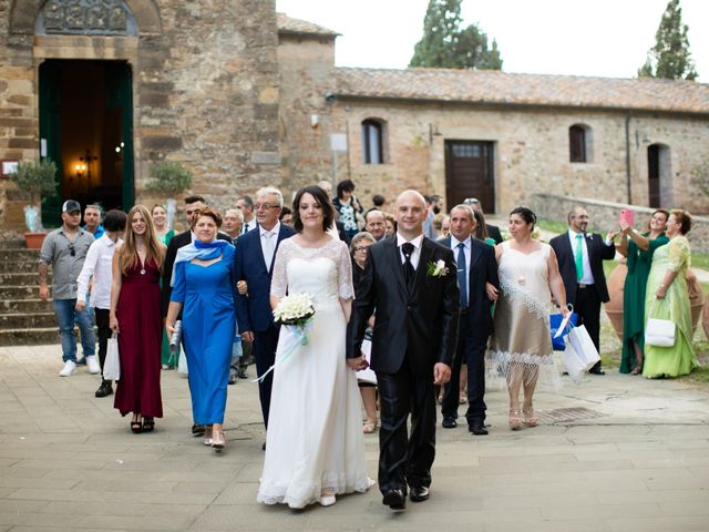 Il matrimonio di Gianni e Elisa a Cinigiano, Grosseto 20