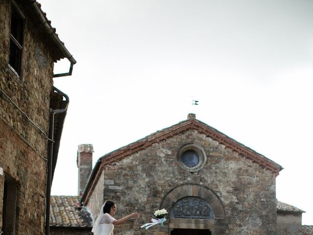 Il matrimonio di Gianni e Elisa a Cinigiano, Grosseto 21