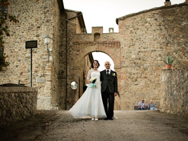 Il matrimonio di Gianni e Elisa a Cinigiano, Grosseto 26