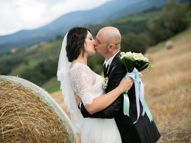 Il matrimonio di Gianni e Elisa a Cinigiano, Grosseto 27