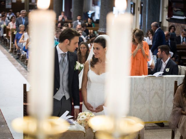 Il matrimonio di Michela e Gianluca a Inverigo, Como 15