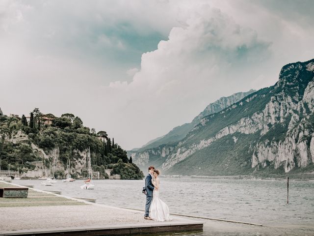 Il matrimonio di Abra e Nik a Malgrate, Lecco 12