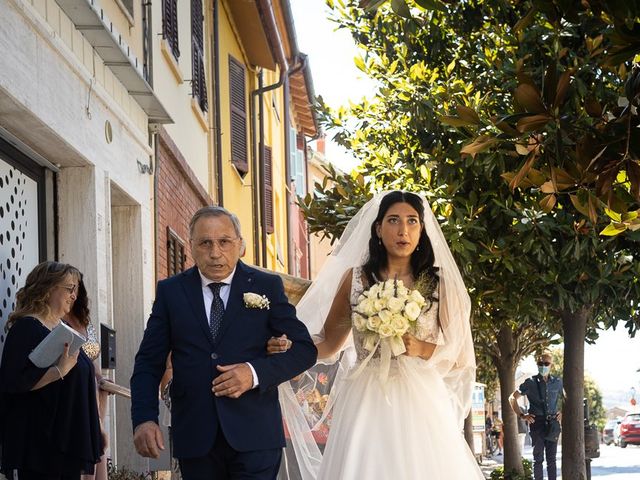 Il matrimonio di Andrea e Tania a Mondolfo, Pesaro - Urbino 36