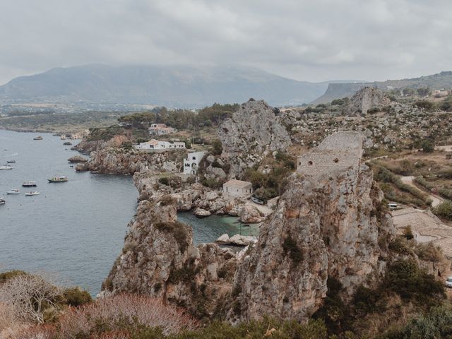 Il matrimonio di Jonathan e Valentina a Trapani, Trapani 12