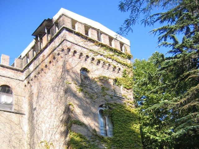 Il matrimonio di Filippo e Vinnie a Gubbio, Perugia 10