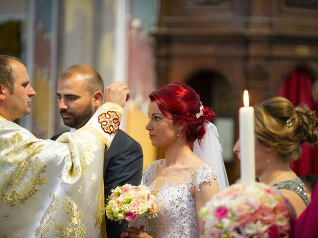 Il matrimonio di Jonut e Diana a Altavilla Monferrato, Alessandria 17