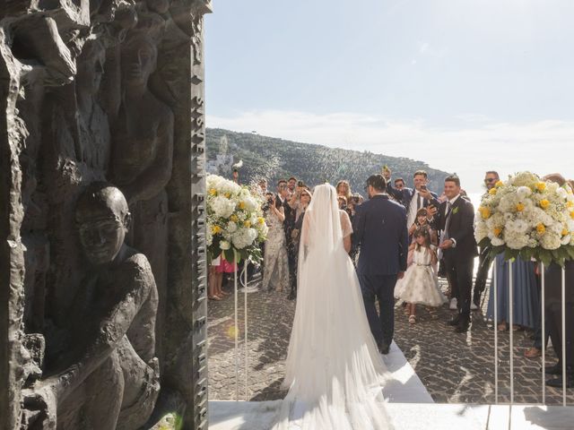 Il matrimonio di Roberto e Ursula a Vico Equense, Napoli 5