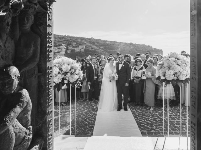 Il matrimonio di Roberto e Ursula a Vico Equense, Napoli 6