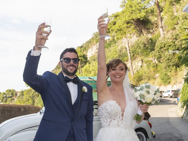 Il matrimonio di Roberto e Ursula a Vico Equense, Napoli 7
