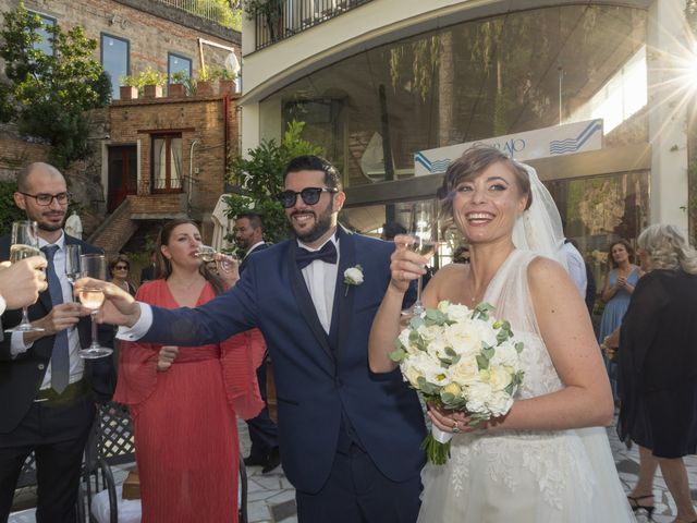 Il matrimonio di Roberto e Ursula a Vico Equense, Napoli 8