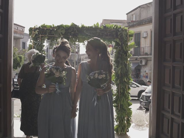 Il matrimonio di Valeria e Daniele a Barcellona Pozzo di Gotto, Messina 15