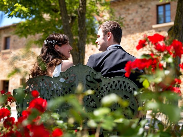 Il matrimonio di Luca e Marinella a Lajatico, Pisa 5