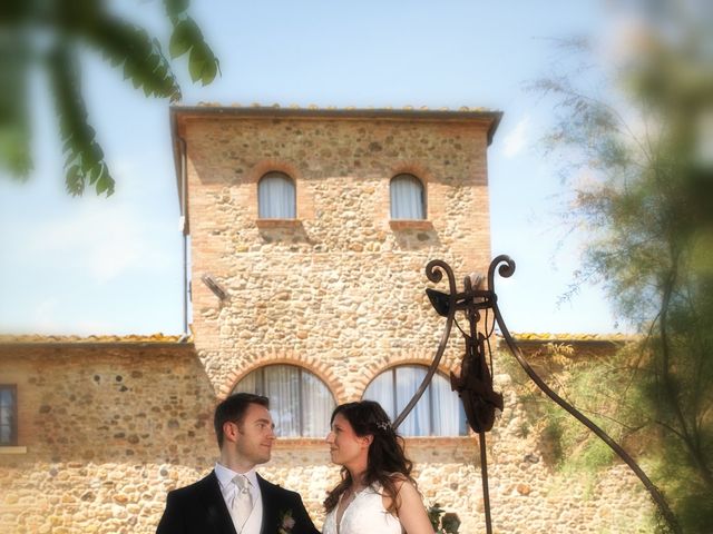 Il matrimonio di Luca e Marinella a Lajatico, Pisa 6