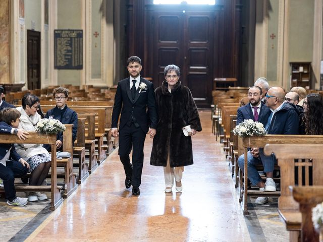 Il matrimonio di Luca e Monica a Canzo, Como 43