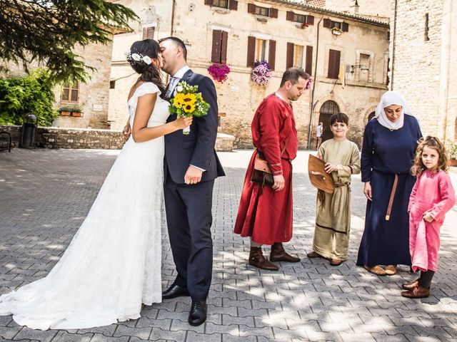 Il matrimonio di Enrico e Pamela a Bevagna, Perugia 43