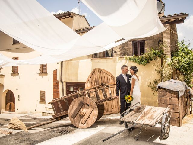 Il matrimonio di Enrico e Pamela a Bevagna, Perugia 47