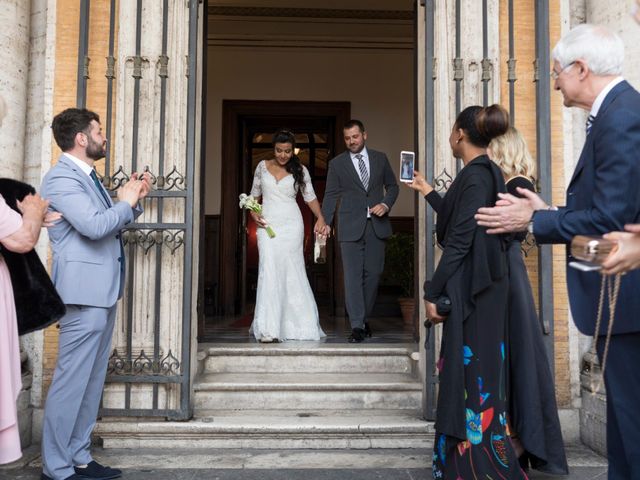 Il matrimonio di Antonio e Maria a Lido di Ostia, Roma 1