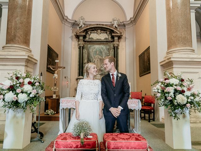 Il matrimonio di Nicolas e Matilde a Oleggio Castello, Novara 51