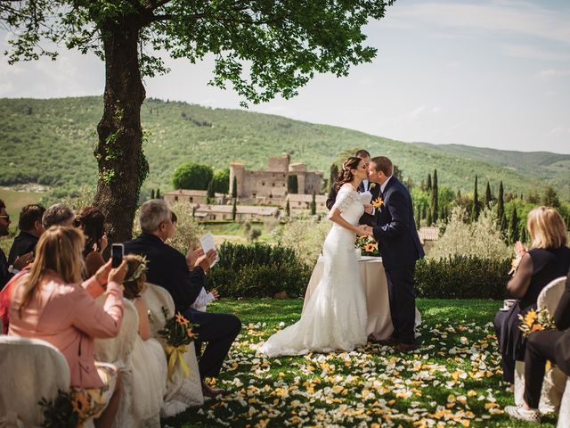 Il matrimonio di Jason e Jennifer a Gaiole in Chianti, Siena 30