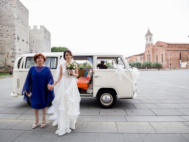 Il matrimonio di Stefano e Maura a Carmignano, Prato 25