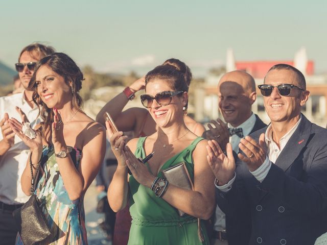 Il matrimonio di Davide e Valentina a Viareggio, Lucca 21