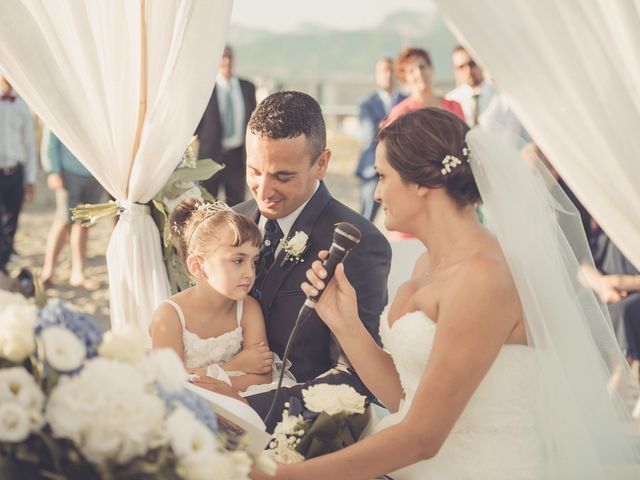 Il matrimonio di Davide e Valentina a Viareggio, Lucca 24