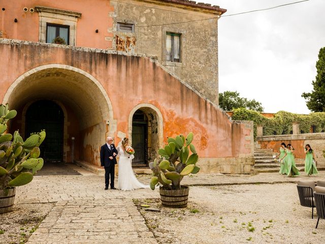 Il matrimonio di Luca e Giulia a Noto, Siracusa 35