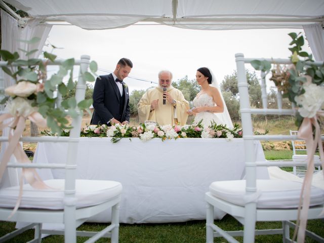 Il matrimonio di Fabian e Ramona a Cirò Marina, Crotone 1