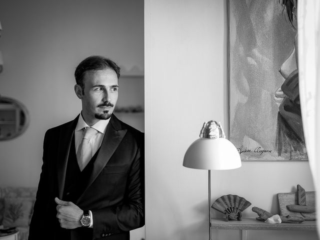 Il matrimonio di Ilaria e Ugo a Napoli, Napoli 28