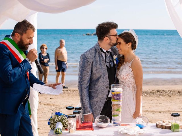 Il matrimonio di Devid e Giulia a Follonica, Grosseto 20