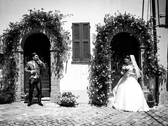 Il matrimonio di Alessio e Chiara a Rosora, Ancona 33