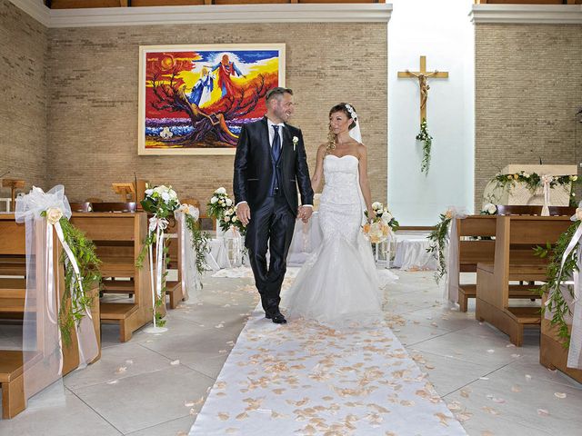 Il matrimonio di Daniele e Silvia a Grottammare, Ascoli Piceno 32