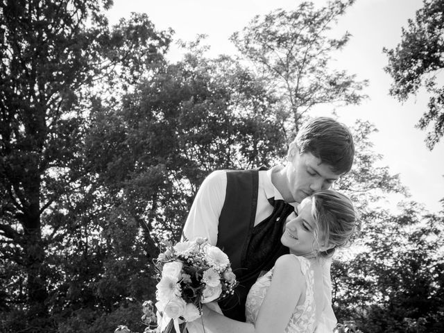 Il matrimonio di Gabriele e Gaia a Casatenovo, Lecco 28