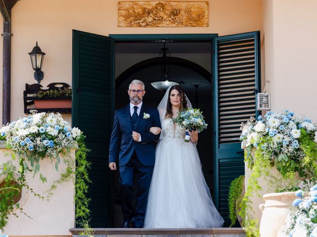 Il matrimonio di Stella e Luca a Lecce, Lecce 23
