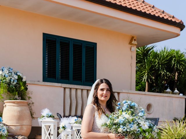 Il matrimonio di Stella e Luca a Lecce, Lecce 25
