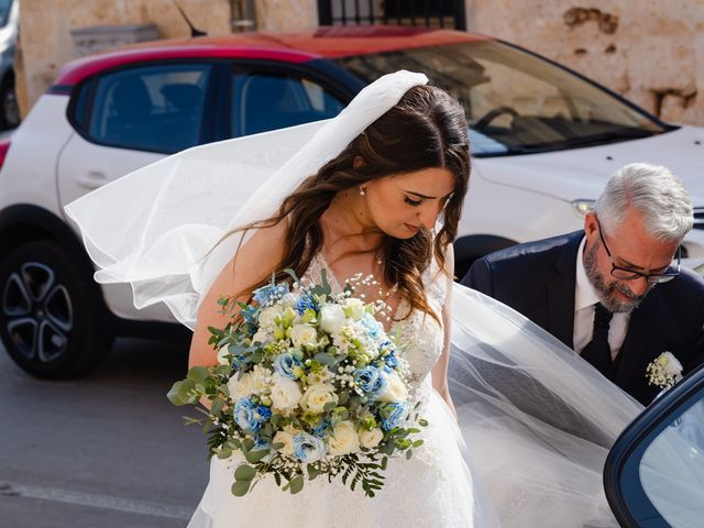 Il matrimonio di Stella e Luca a Lecce, Lecce 28