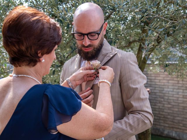 Il matrimonio di Silvia e Cristina a Merone, Como 4