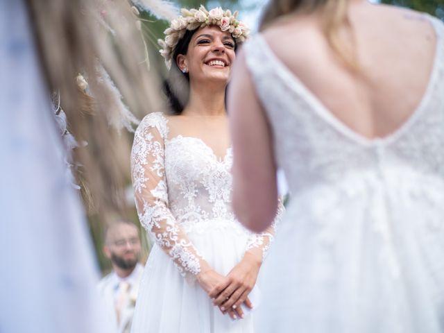 Il matrimonio di Silvia e Cristina a Merone, Como 25