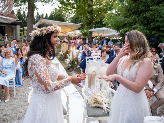 Il matrimonio di Silvia e Cristina a Merone, Como 34