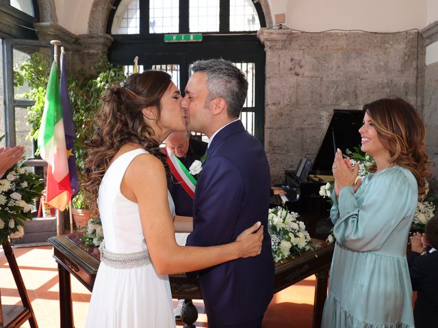 Il matrimonio di Marco e Ambra a Napoli, Napoli 34